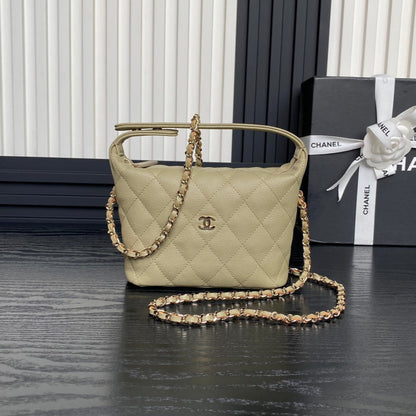 CHANEL 25C Hobo Bag 21.5cm Top Handle Beige Grained Calfskin