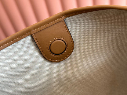 Gucci BODY MEDIUM SHOULDER BAD 49 IN BEIGE MONOGRAM CANVAS AND BROWN CALFSKIN GOLD HARDWARE