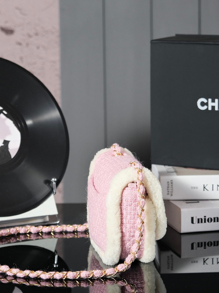 CHANEL 24N Flap Bag 20cm Pink Beige Tweed Sherling