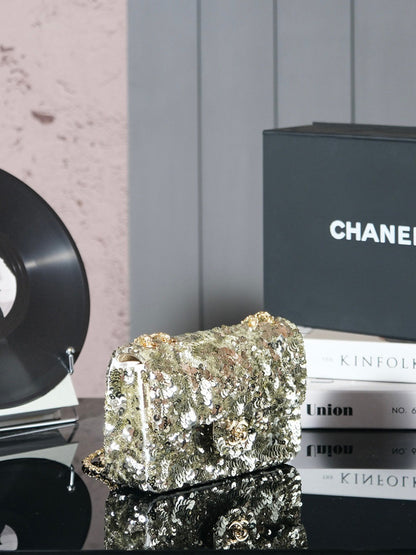 CHANEL 25C Flap Bag 21cm Dense Sequin White Calfskin