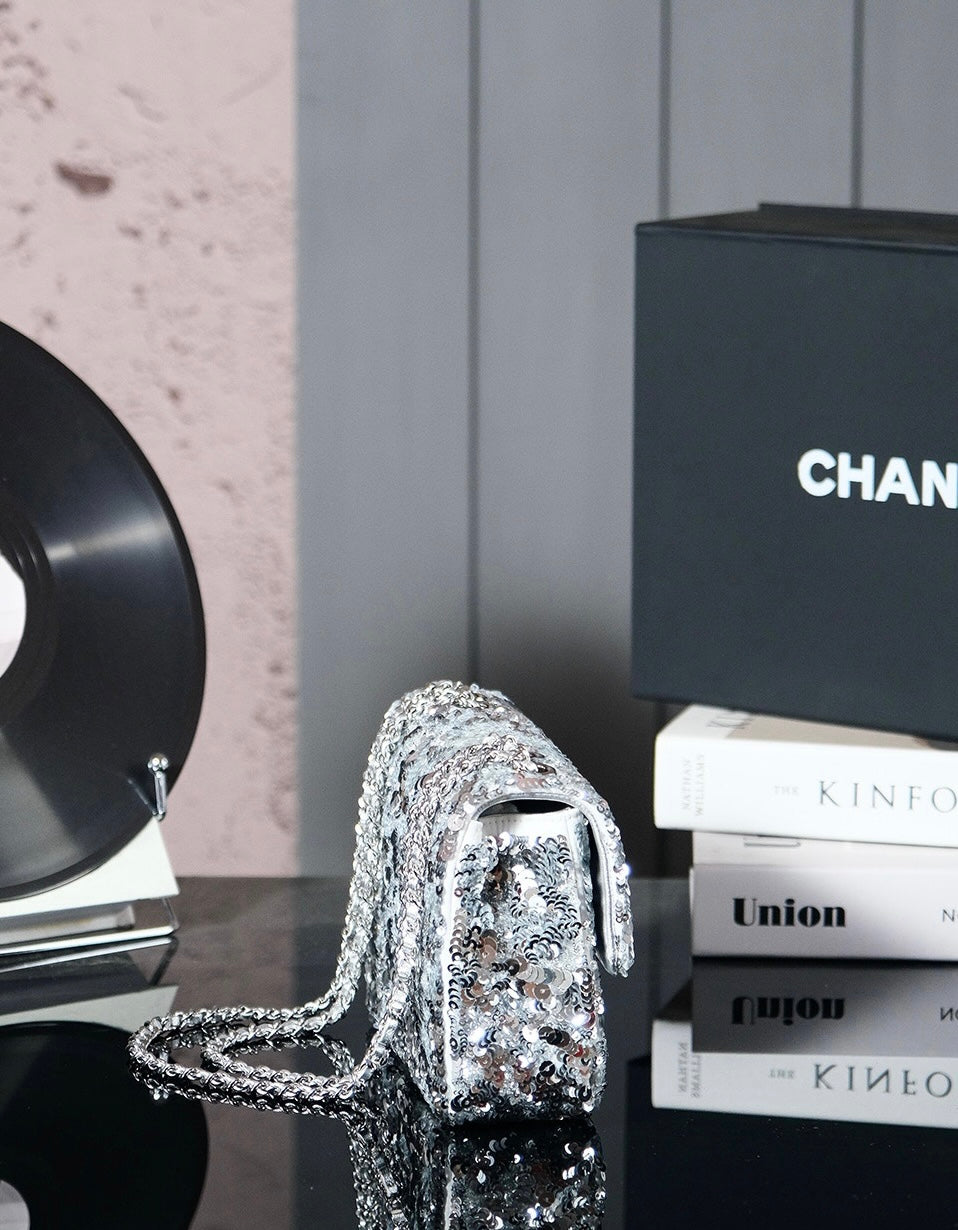 CHANEL 25C Flap Bag 21cm Dense Silver Sequin White Calfskin