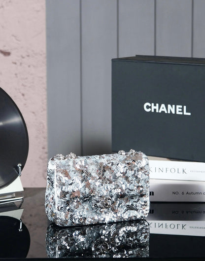 CHANEL 25C Flap Bag 21cm Dense Silver Sequin White Calfskin