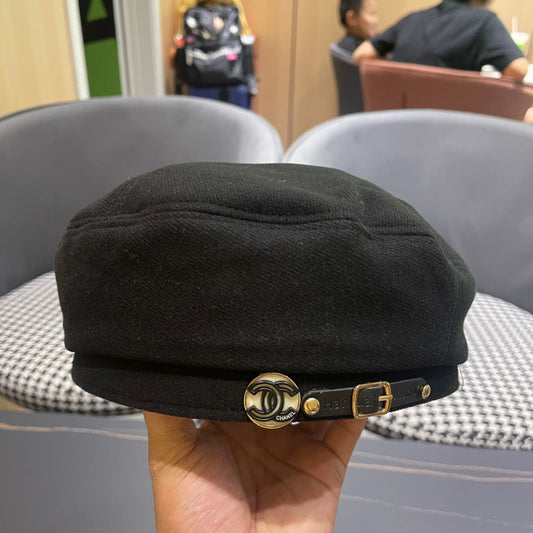 CHANEL BERET HAT IN BLACK FABRIC 419385