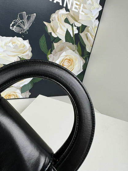 CHANEL 24a nano 19cm kelly shopper bag black lambskin