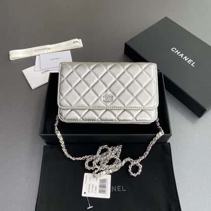 CHANEL Woc 20cm Silver Metalic Calfskin Silver Hardware