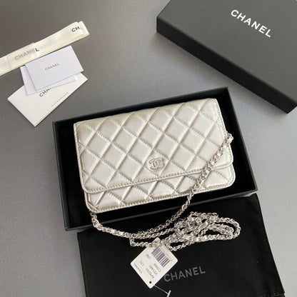CHANEL Woc 20cm Silver Metalic Calfskin Silver Hardware
