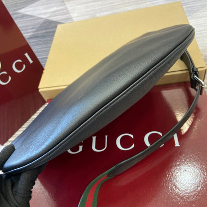 Gucci BODY SHOULDER BAG 40 IN BLACK CALFSKIN SILVER HARDWARE