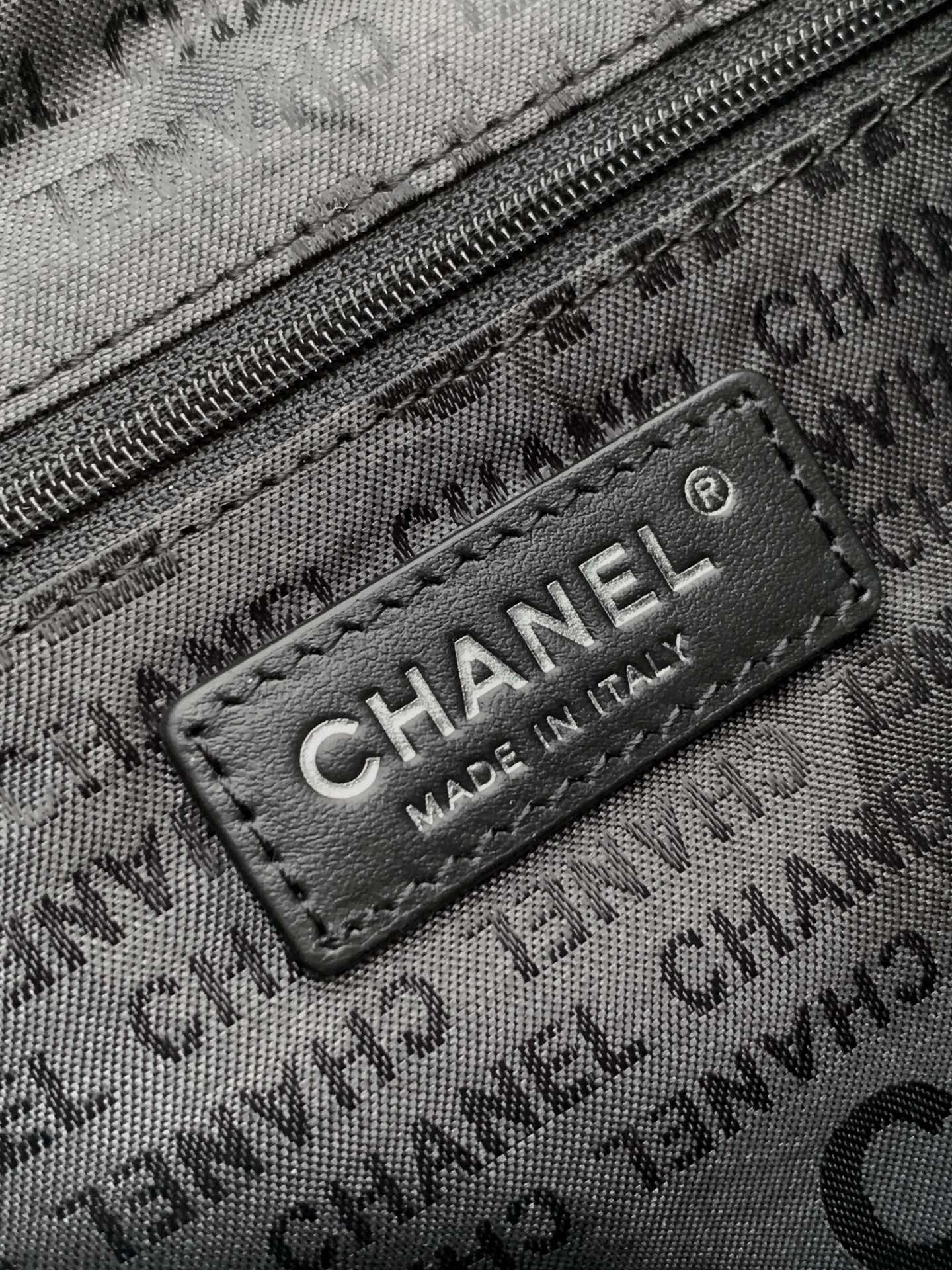 CHANEL Vintage Hobo Bag 30cm Black Lambskin Silver Hardware