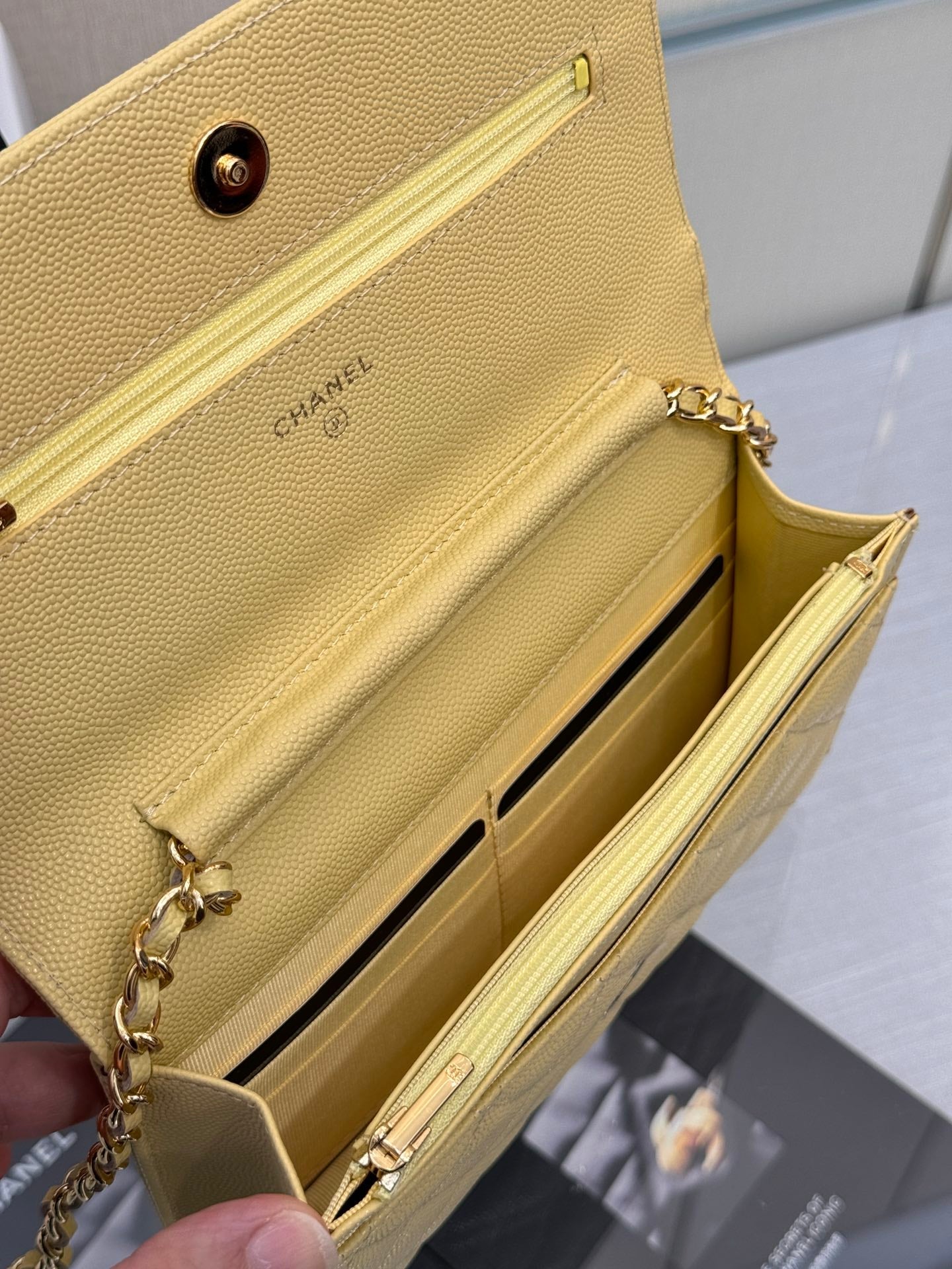 CHANEL WOC 19CM LIME CAVIAR GOLD HARDWARE