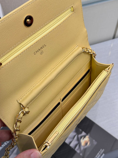 CHANEL WOC 19CM LIME CAVIAR GOLD HARDWARE