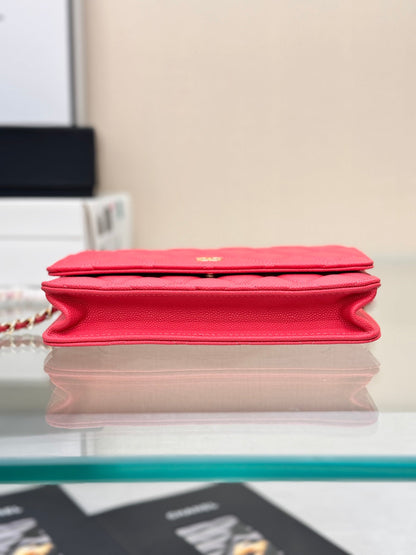 CHANEL WOC 19CM RED CAVIAR GOLD HARDWARE