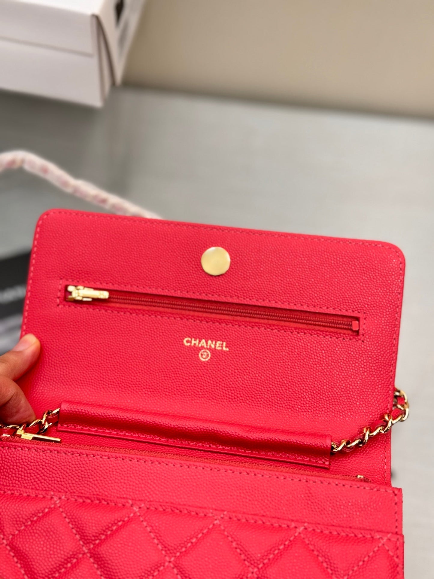 CHANEL WOC 19CM RED CAVIAR GOLD HARDWARE