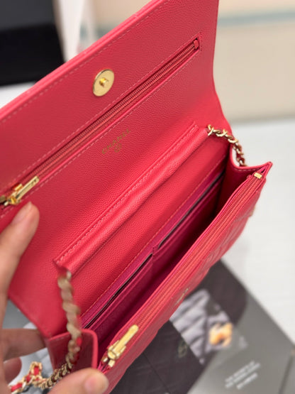 CHANEL WOC 19CM RED CAVIAR GOLD HARDWARE