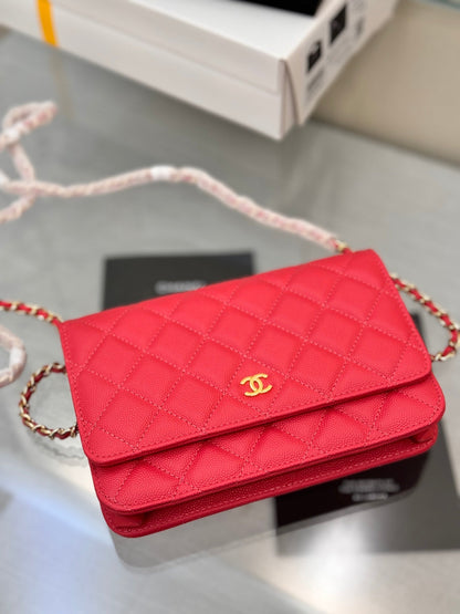 CHANEL WOC 19CM RED CAVIAR GOLD HARDWARE