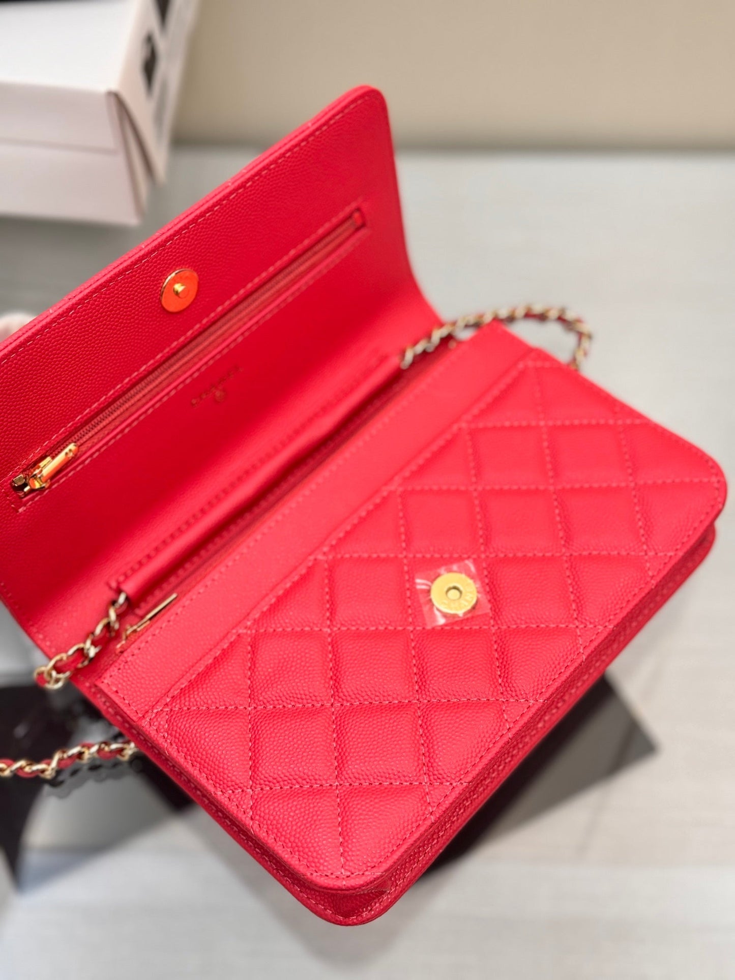 CHANEL WOC 19CM RED CAVIAR GOLD HARDWARE