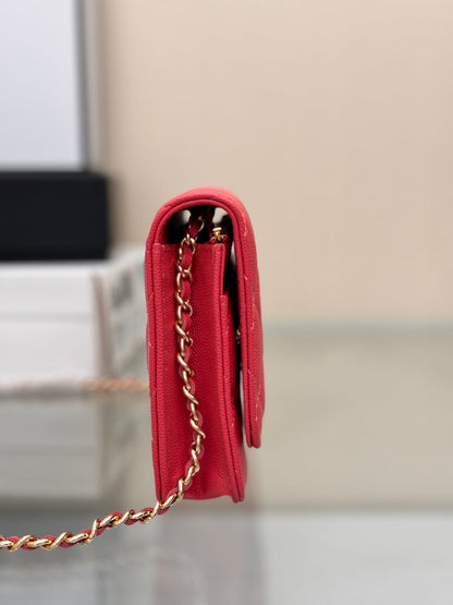 CHANEL WOC 19CM RED CAVIAR GOLD HARDWARE