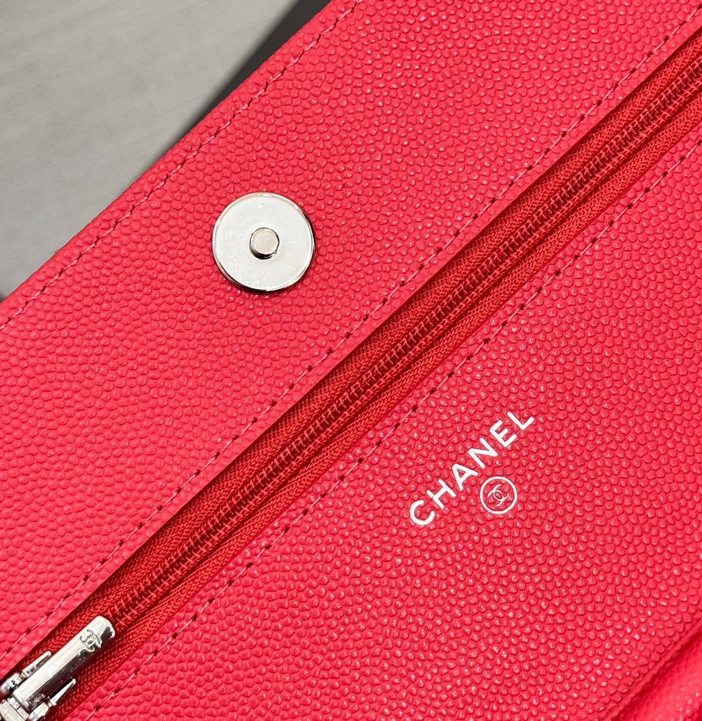 CHANEL WOC 19CM RED CAVIAR SILVER HARDWARE