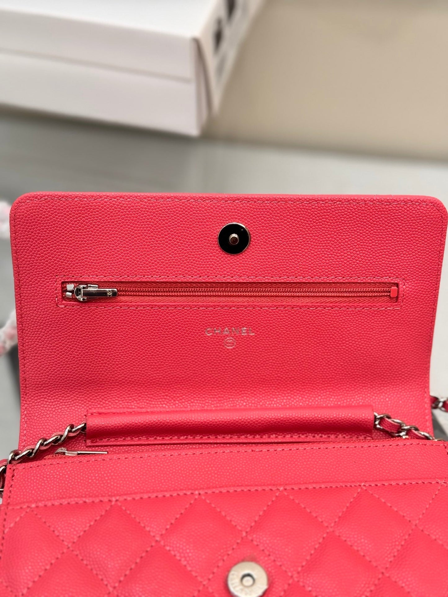 CHANEL WOC 19CM RED CAVIAR SILVER HARDWARE