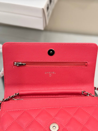 CHANEL WOC 19CM RED CAVIAR SILVER HARDWARE