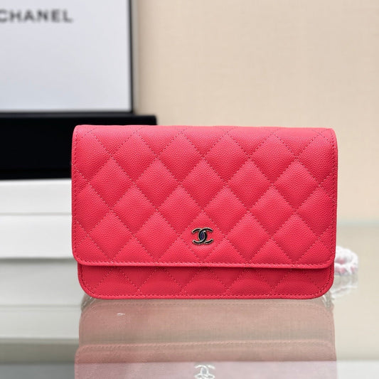 CHANEL WOC 19CM RED CAVIAR SILVER HARDWARE