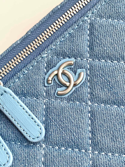 CHANEL 24K Vanity 18cm Blue Denim Silver Hardware