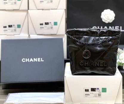 CHANEL cc22 mini hobo bag 20cm all black lambskin