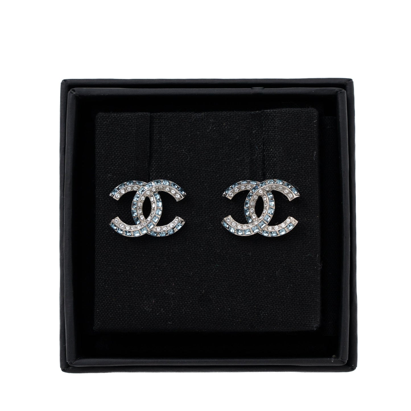 Chanel CC Logo Crystal Earring Sliver Tone