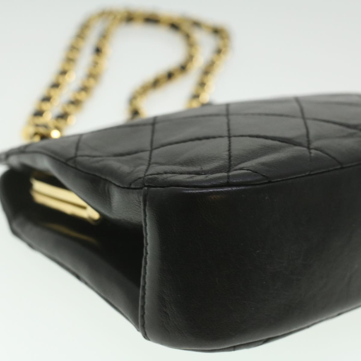 CHANEL Matelasse Clasp Chain Shoulder Bag Lamb Skin Black CC kk164