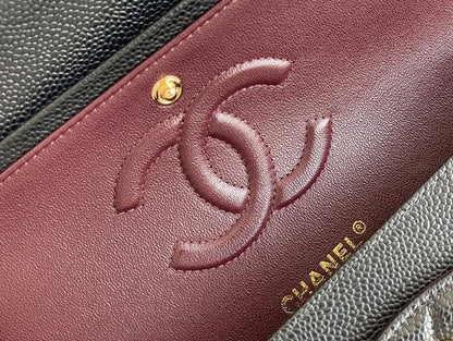 CHANEL small classic nandbag Grained Calfskin & Gold-Tone Metal Black