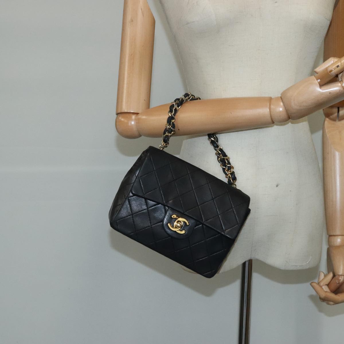CHANEL Mini Materasse 17 Chain Hand Bag Lamb Skin Black Gold CC PP027