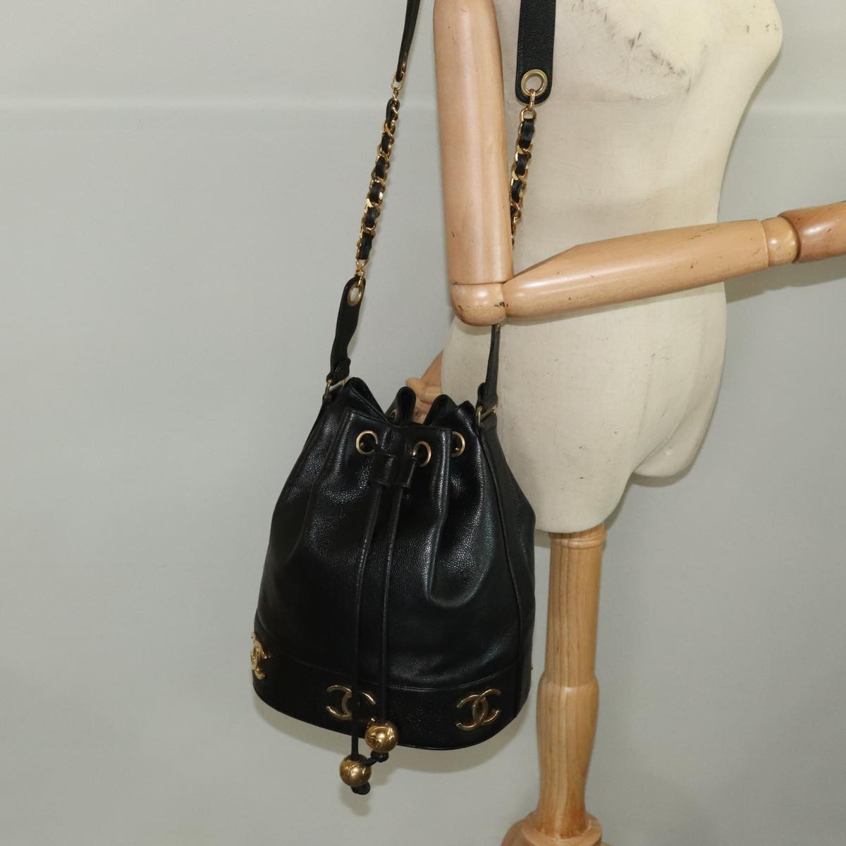CHANEL Chain Shoulder Bag Caviar Skin Black Gold CC PP101