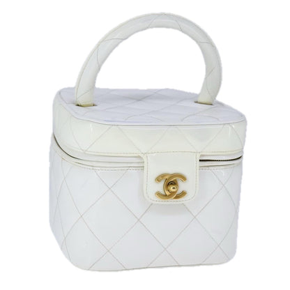 CHANEL Matelasse Vanity Cosmetic Pouch Patent leather White Gold CC PP147