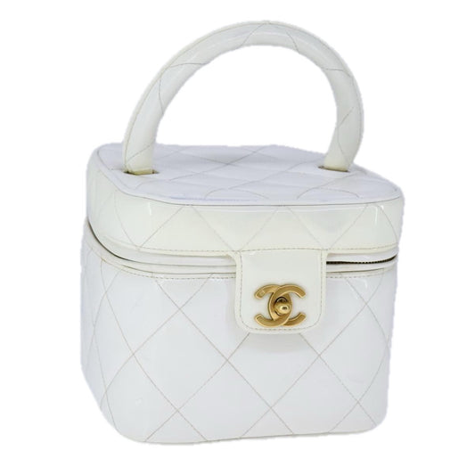 CHANEL Matelasse Vanity Cosmetic Pouch Patent leather White Gold CC PP147