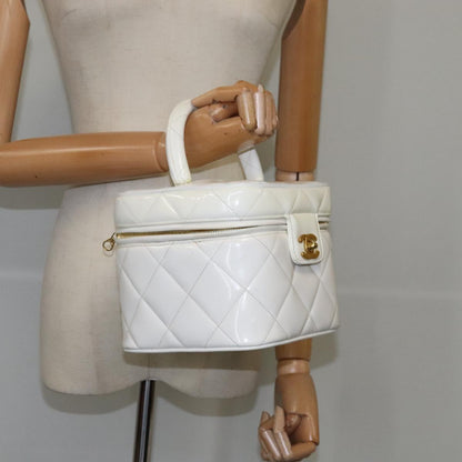 CHANEL Matelasse Vanity Cosmetic Pouch Patent leather White Gold CC PP147