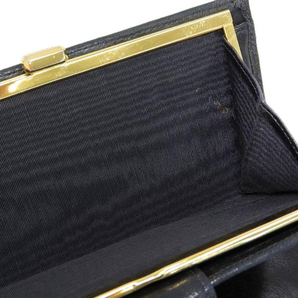 Chanel null Leather 2 in New Condition