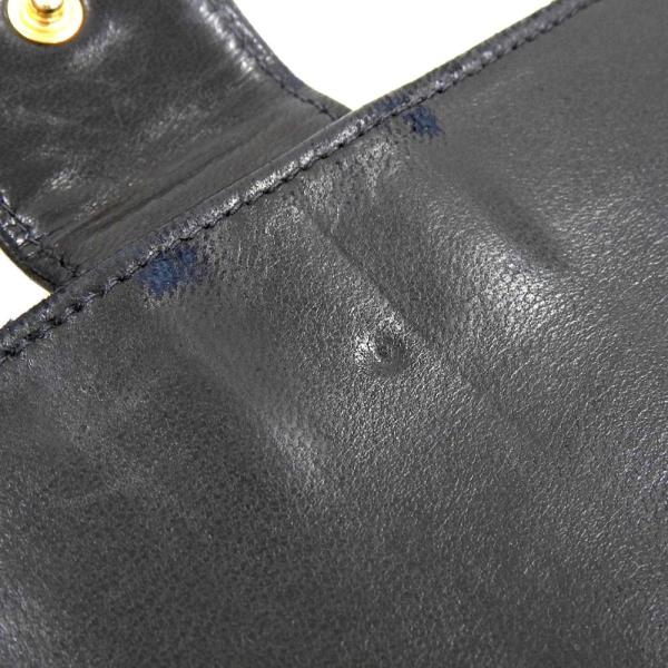 Chanel null Leather 2 in New Condition