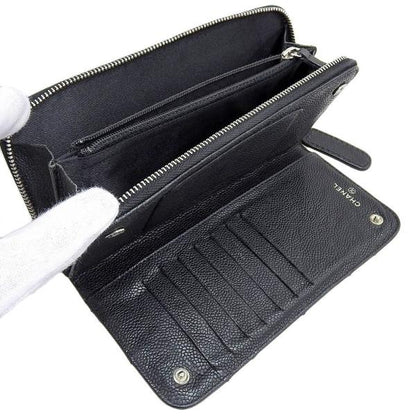 Chanel null Leather 10 in New Condition