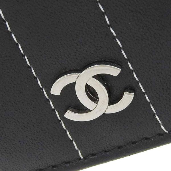 Chanel null 10/A30043 in New Condition