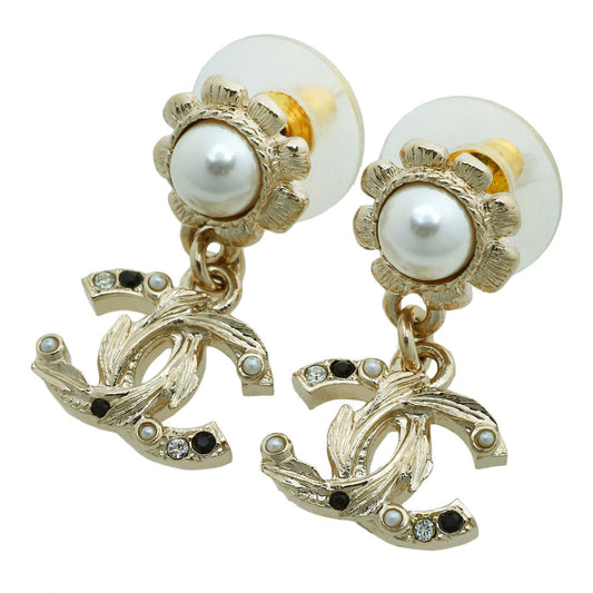 Chanel Coco Mark Pearl Earrings C22K