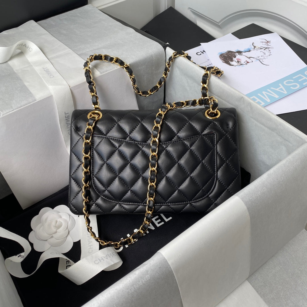 CHANEL Medium Classic Flap Bag 23cm Black Lambskin Gold Hardware