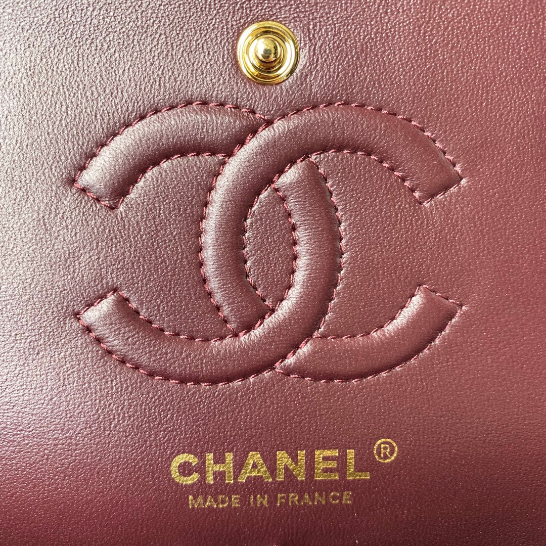CHANEL Medium Classic Flap Bag 23cm Black Lambskin Gold Hardware