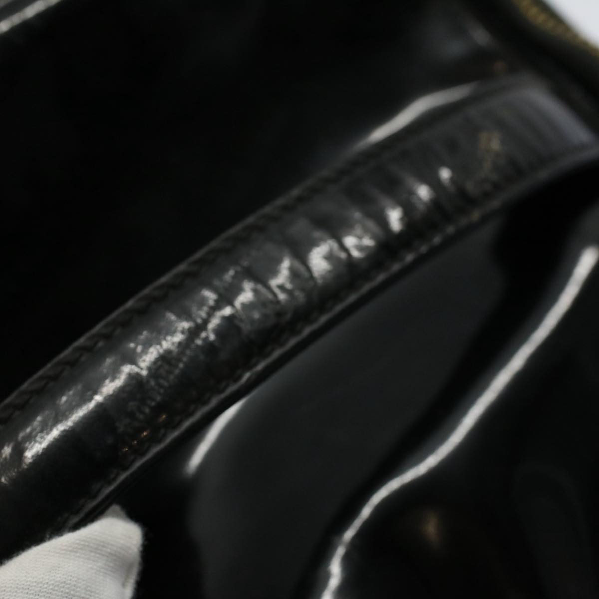 CHANEL Vanity Cosmetic Pouch Patent leather Black CC yb378