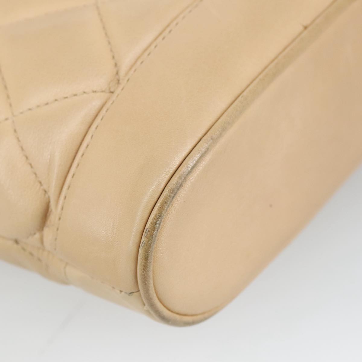 CHANEL Matelasse Chain Shoulder Bag Leather Beige CC yb718