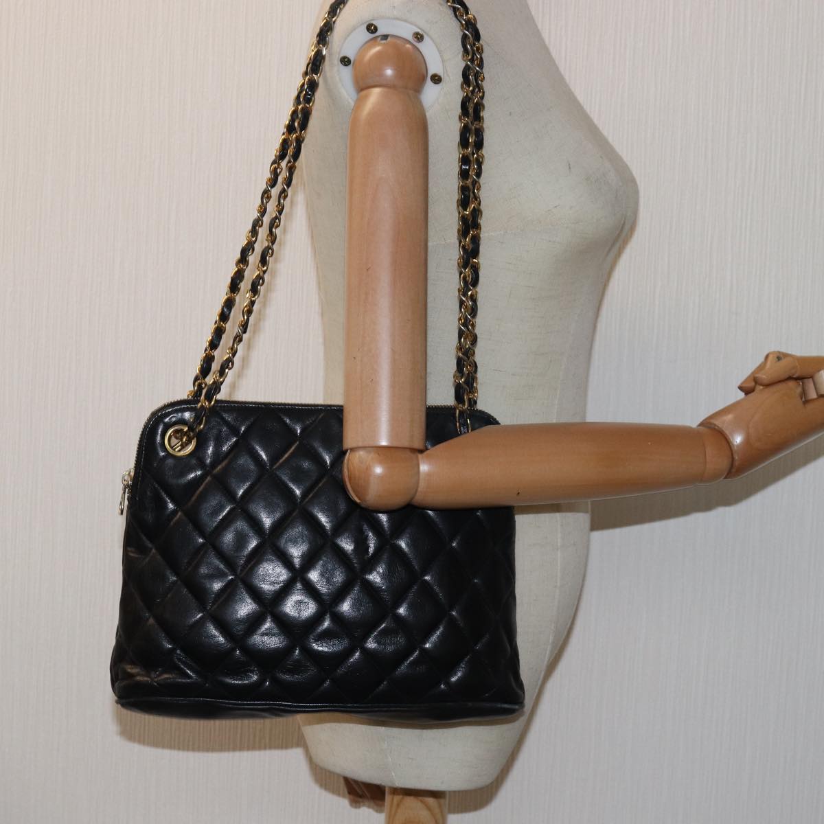 CHANEL Matelasse Chain Shoulder Bag Lamb Skin Black CC yk13018