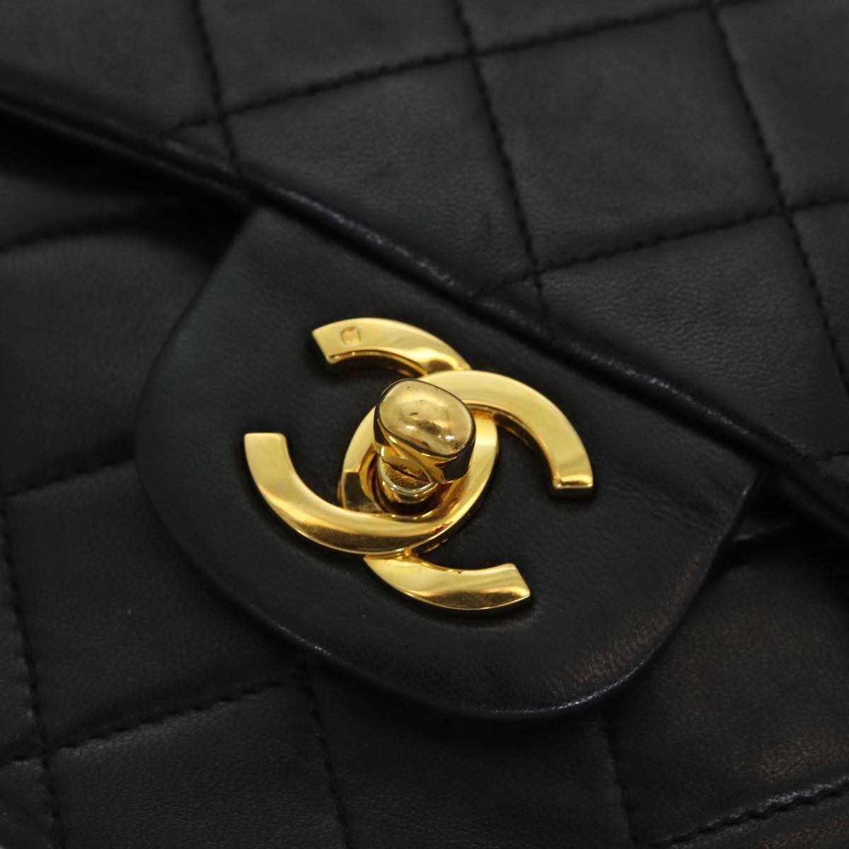 CHANEL Matelasse 25 Turn Lock Chain Hand Bag Lamb Skin Black CC yk14030A