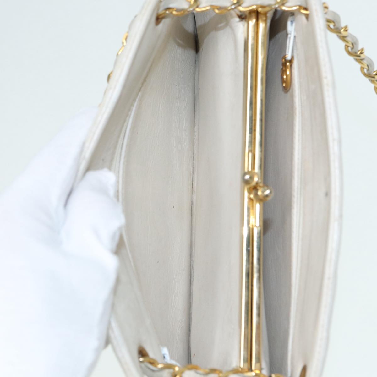 CHANEL V Stitch Chain Hand Bag Leather White CC yk14103