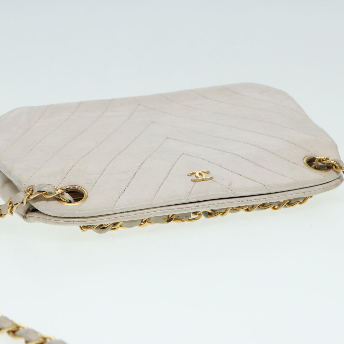 CHANEL V Stitch Chain Hand Bag Leather White CC yk14103