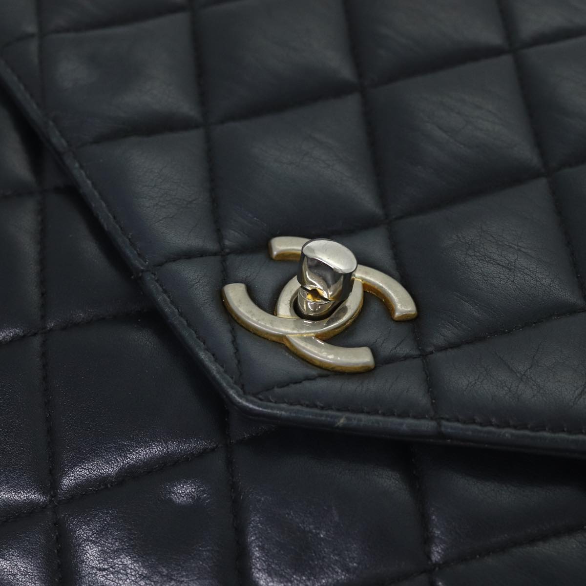 CHANEL Matelasse Turn Lock Chain Shoulder Bag Leather Black Gold CC yk14695