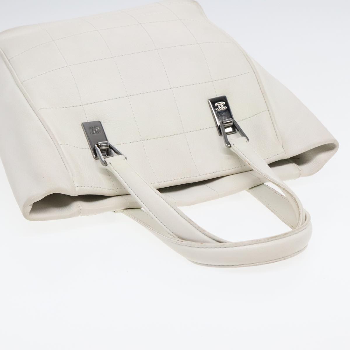 CHANEL Choco Bar Hand Bag Leather White Silver CC yk14765
