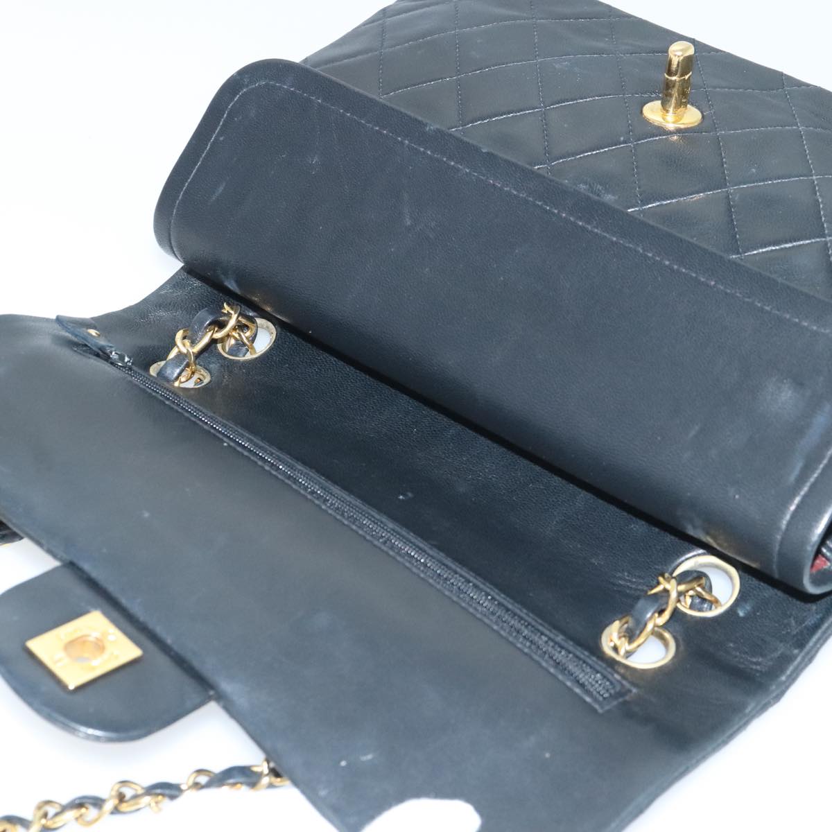 CHANEL Matelasse Turn Lock Chain Shoulder Bag Lamb Skin Black CC yk15263A